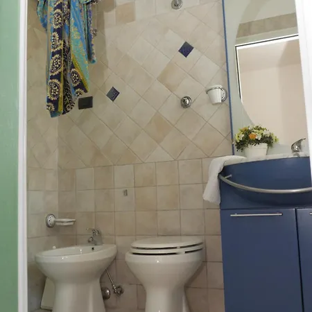 Charming For 6 Guests Baia Villa *