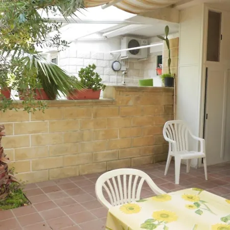 Charming For 6 Guests Baia